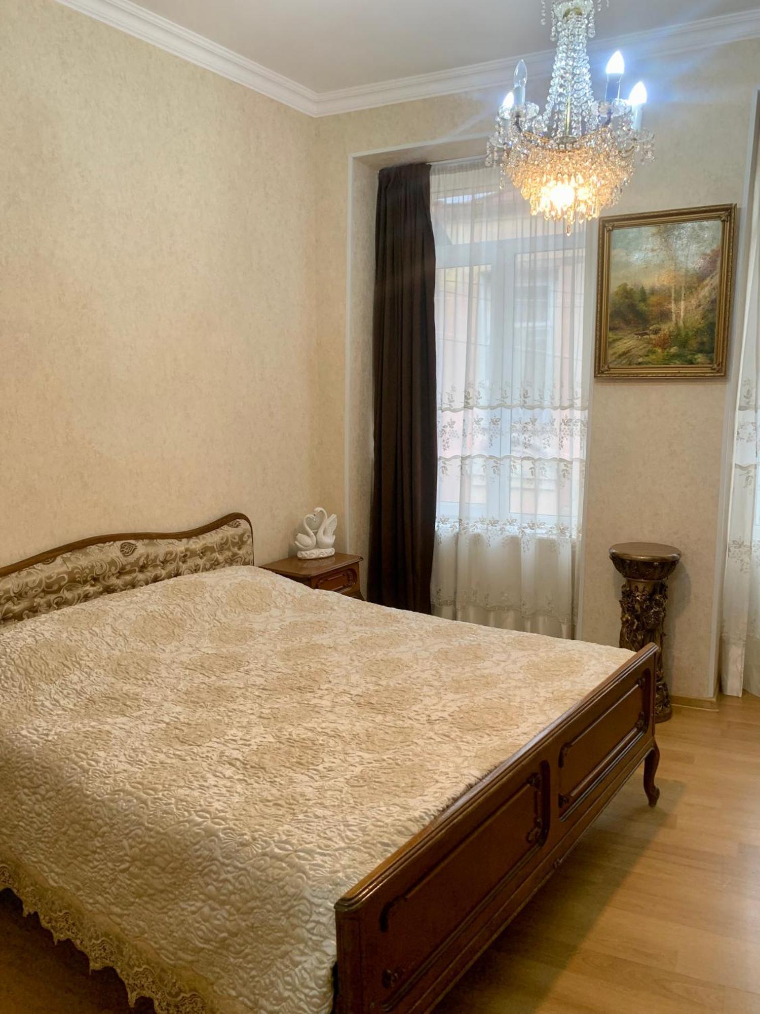 Best Location Renovated Home Тбилиси Екстериор снимка